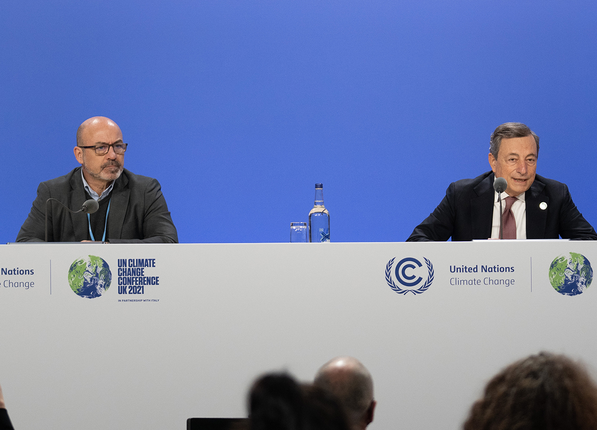 Pnrr, Draghi s’impantana sui bandi green: dopo Colao primi guai per Cingolani Pnrr, Draghi s’impantana sui bandi green: dopo Colao primi guai per Cingolani