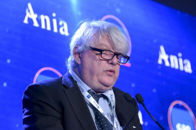 Diamanti, BankItalia: venduti per 2 miliardi. Rimborsi per 1,2 dalle banche