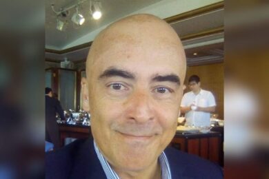 Morto il tenore e scrittore Gianluca Floris, scoperto da Pavarotti