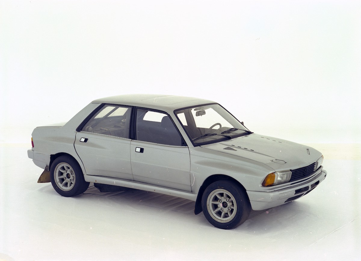 Peugeot dalla 301 alla nuova 308 90 anni di successi