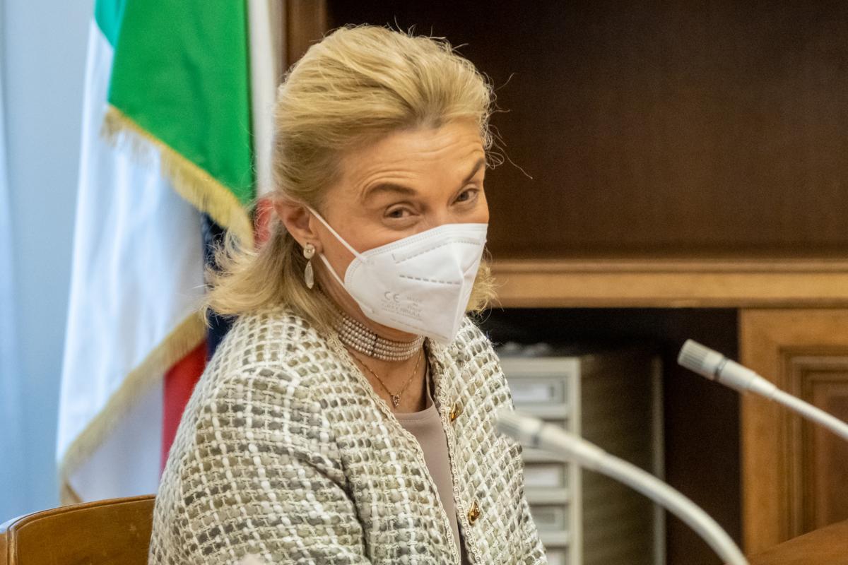 Quirinale, da Gabrielli botta a Salvini e Conte: “Belloni vittima infastidita” Quirinale, da Gabrielli botta a Salvini e Conte: “Belloni vittima infastidita”