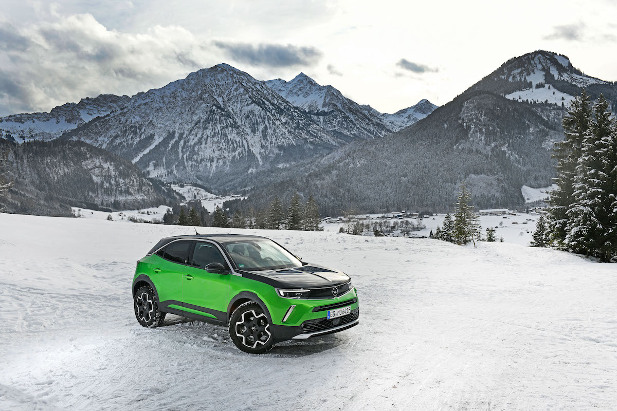 Opel Mokka-e, perfetta anche nelle fredde giornate invernali Opel Mokka-e, perfetta anche nelle fredde giornate invernali