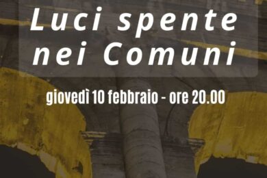 Caro bollette, Gualtieri spegne le luci del palazzo del Comune
