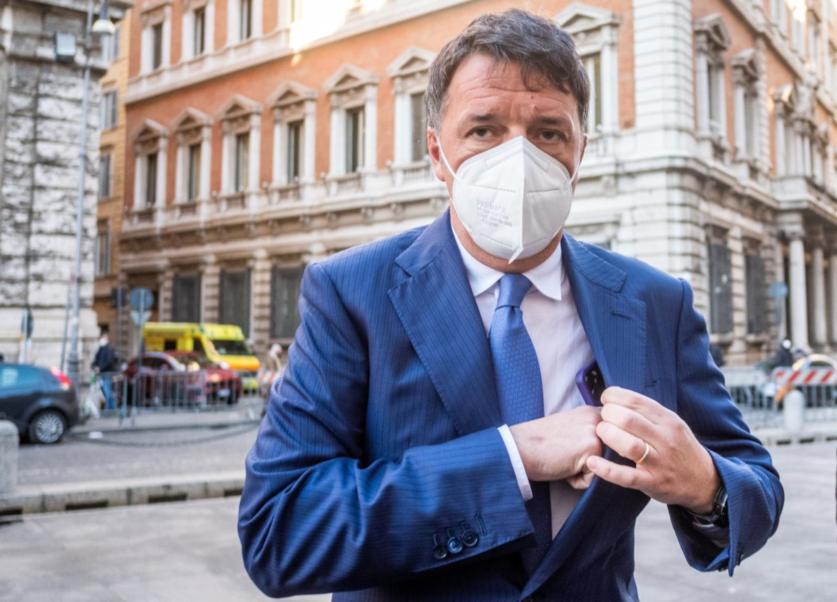Inchiesta Open, Renzi denuncia i magistrati. “Una mossa pianificata da tempo” Inchiesta Open, Renzi denuncia i magistrati. “Una mossa pianificata da tempo”