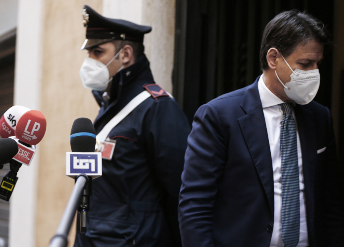 M5s, Grillo richiama Casaleggio: voto su Rousseau. La mossa contro Conte M5s, Grillo richiama Casaleggio: voto su Rousseau. La mossa contro Conte