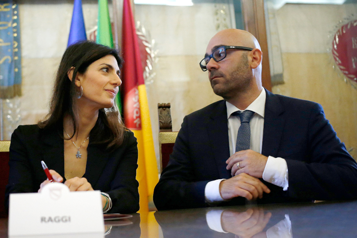 Residenza on line a Roma: “Gualtieri inaugura il lavoro della Giunta Raggi” Residenza on line a Roma: “Gualtieri inaugura il lavoro della Giunta Raggi”