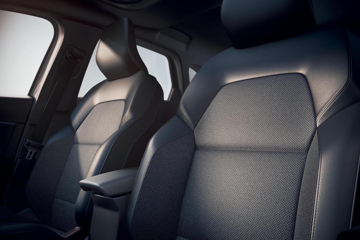 Renault Captur Rive Gauche: una serie limitata Glossy Renault Captur Rive Gauche: una serie limitata Glossy