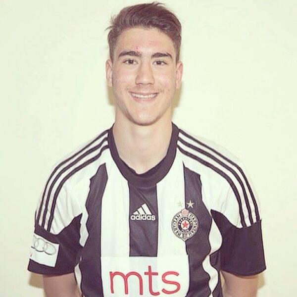 Dušan Vlahović, il “figlio della guerra” concepito sotto le bombe della Nato