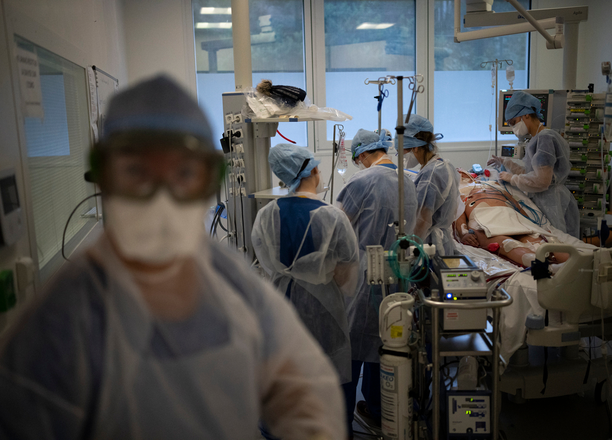 Effetto Covid, un medico su 5 dallo psicologo. “Sono in molti a non reggere” Effetto Covid, un medico su 5 dallo psicologo. “Sono in molti a non reggere”
