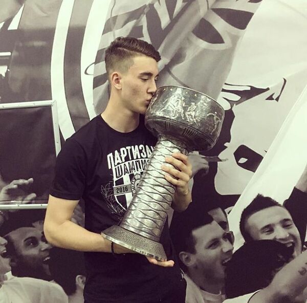 Dušan Vlahović, il “figlio della guerra” concepito sotto le bombe della Nato