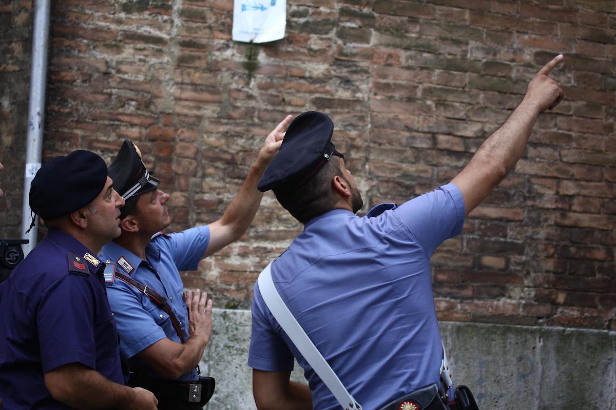 David Rossi, la foto che incastra il pm Nastasi. “Era in quel vicolo, guardi”