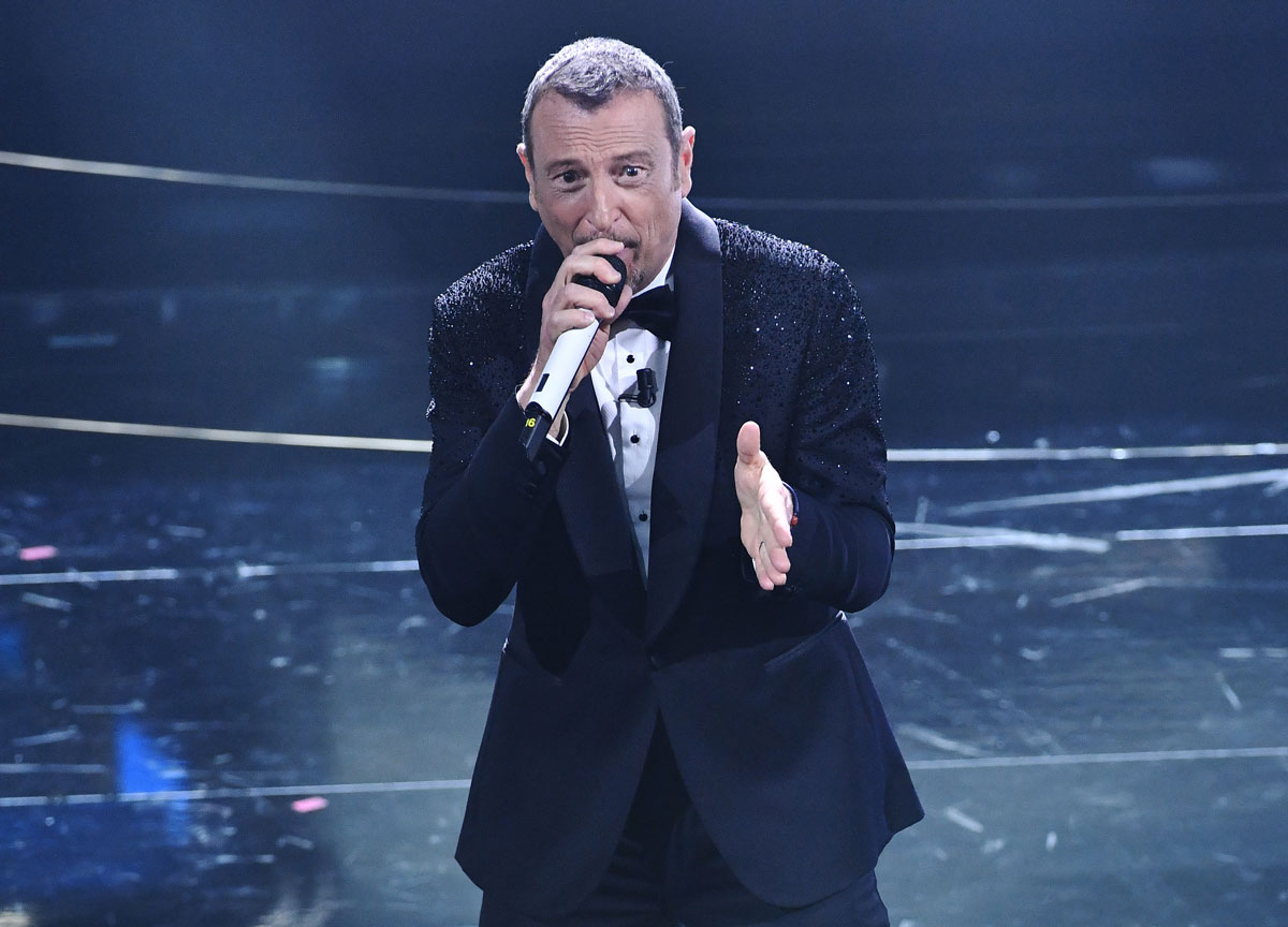 Amadeus, la rivelazione di Claudio Cecchetto: “Assunto grazie a una bugia” Amadeus, la rivelazione di Claudio Cecchetto: “Assunto grazie a una bugia”