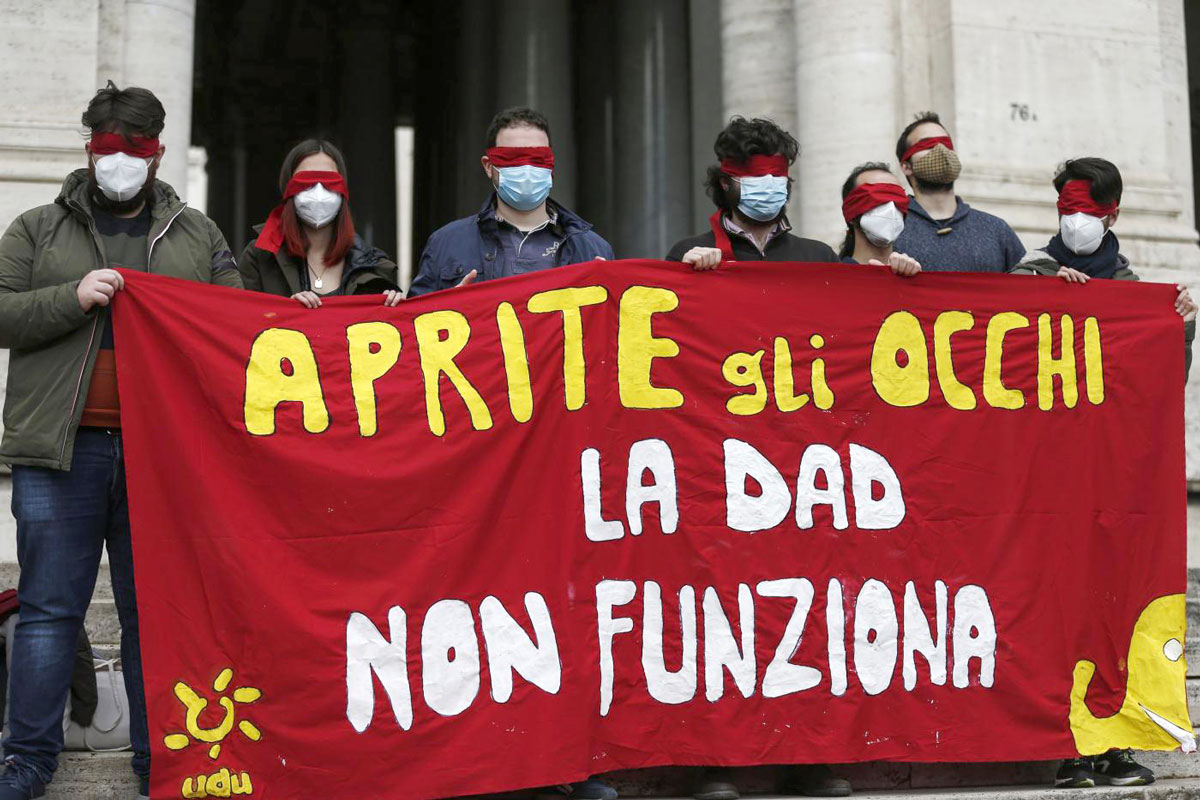 Dramma scuola: dopo la Dad non si alzano più dal letto per andare a scuola Dramma scuola: dopo la Dad non si alzano più dal letto per andare a scuola
