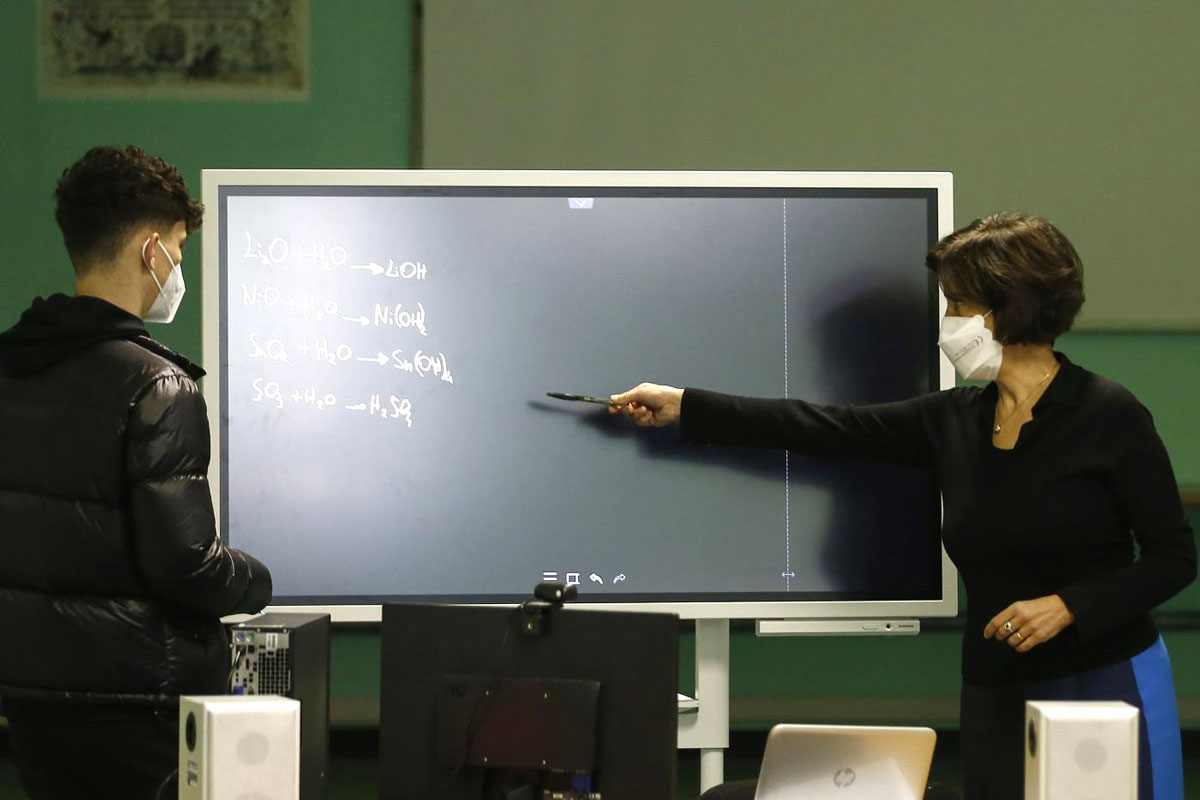 Dramma scuola: dopo la Dad non si alzano più dal letto per andare a scuola Dramma scuola: dopo la Dad non si alzano più dal letto per andare a scuola