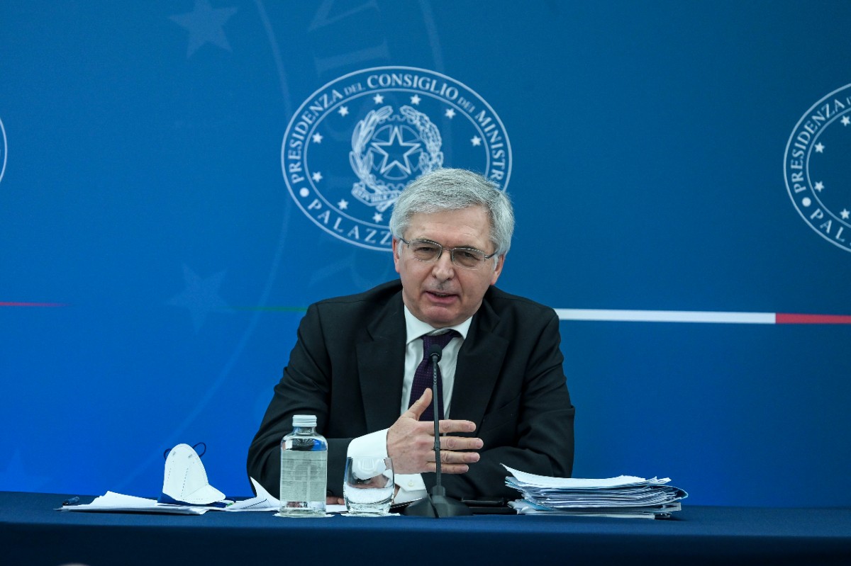 Franco “demolisce” il Superbonus: “Tra le truffe più grandi della storia” Franco “demolisce” il Superbonus: “Tra le truffe più grandi della storia”