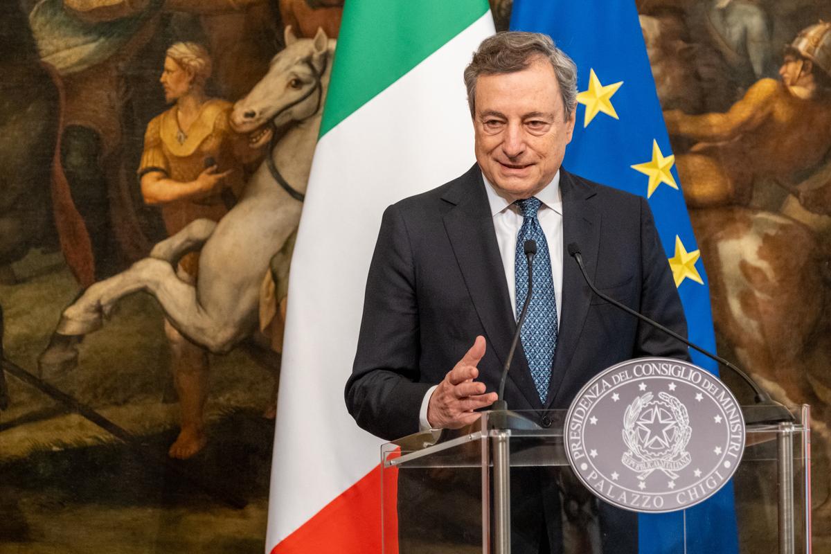 Quirinale, a Draghi non va giù la bocciatura e mette in atto la vendetta Quirinale, a Draghi non va giù la bocciatura e mette in atto la vendetta