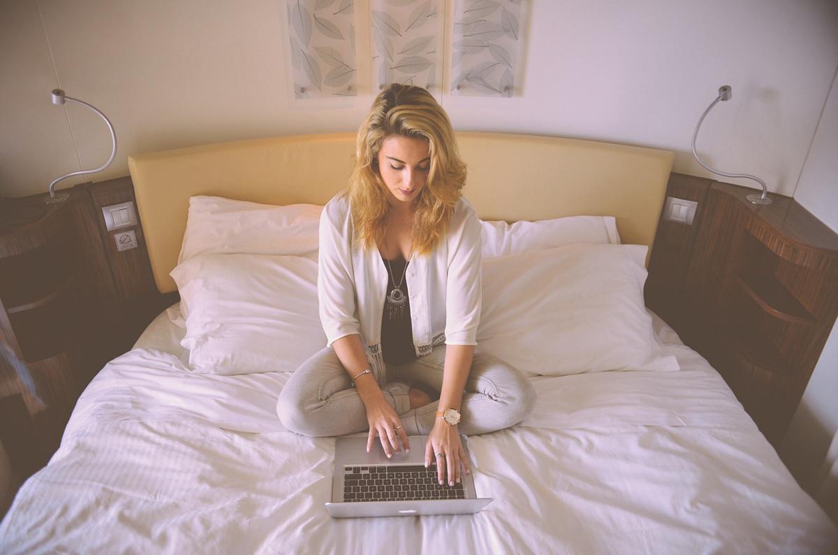 Il Belgio vuole abolire lo shopping online: clamorosa proposta dei socialisti Il Belgio vuole abolire lo shopping online: clamorosa proposta dei socialisti