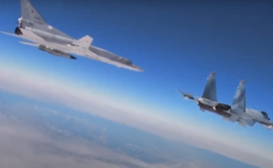 Ucraina, sul Baltico compaiono i jet supersonici russi