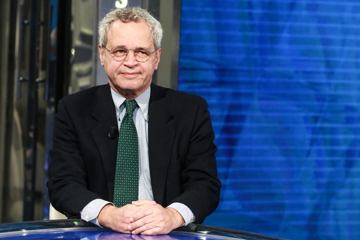 Giornalisti social, Mentana giù dal podio: Scanzi in vetta. Vola Di Marzio Giornalisti social, Mentana giù dal podio: Scanzi in vetta. Vola Di Marzio
