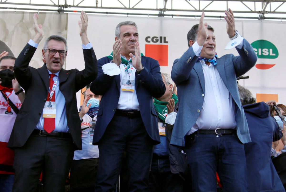 Tim, sindacati a Draghi: “No a spezzatino”. Calaza nuovo direttore finanziario Tim, sindacati a Draghi: “No a spezzatino”. Calaza nuovo direttore finanziario
