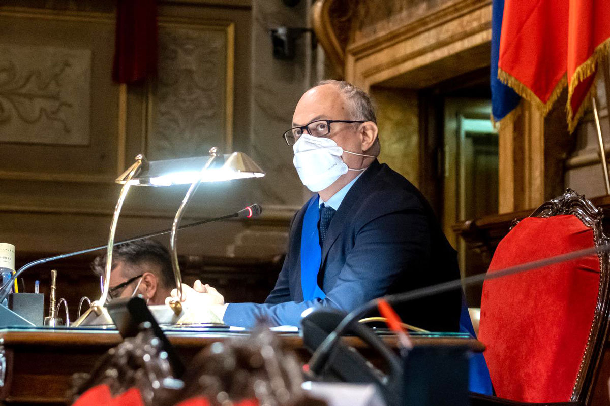 Gualtieri a El Pais contro i 5 Stelle: “Non hanno superato la prova di Governo
