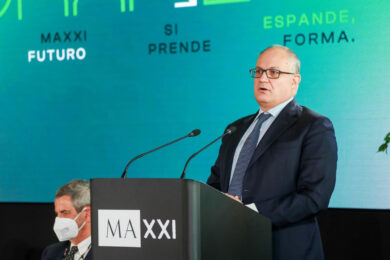 Gualtieri a El Pais contro i 5 Stelle: “Non hanno superato la prova di Governo