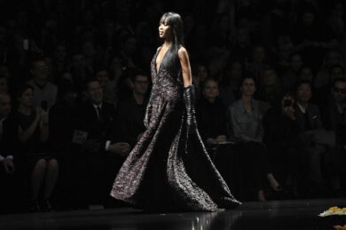 Naomi Campbell, figlia surrogata? Verità su Vogue, foto insieme in copertina