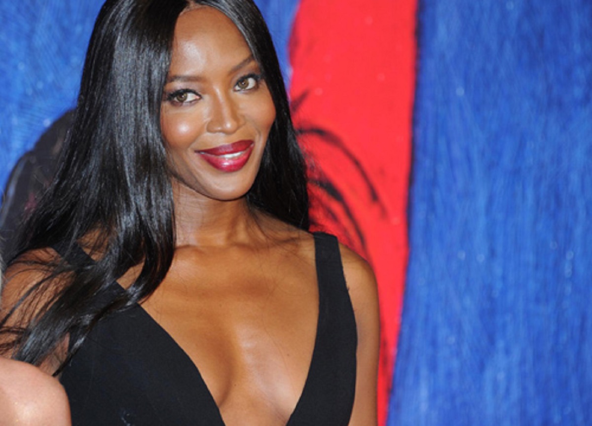 Naomi Campbell, figlia surrogata? Verità su Vogue, foto insieme in copertina Naomi Campbell, figlia surrogata? Verità su Vogue, foto insieme in copertina