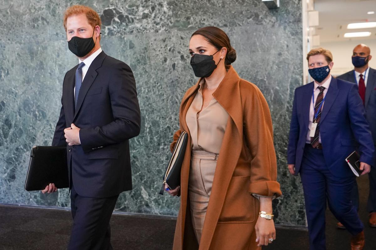 Harry-Meghan, divorzio vicino: famiglia reale pronta, e lui torna con Eugenia