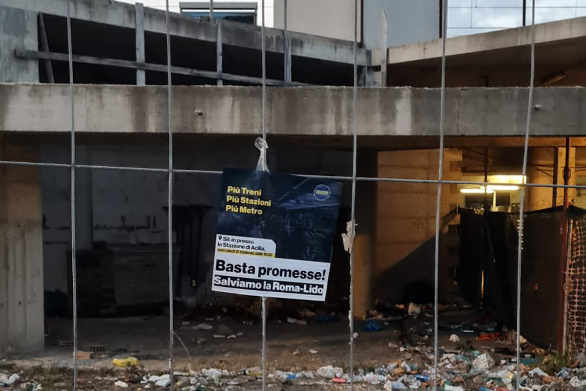 Roma Lido, caos treni: “La verità? Il Pd gioca sulla pelle dei pendolari”