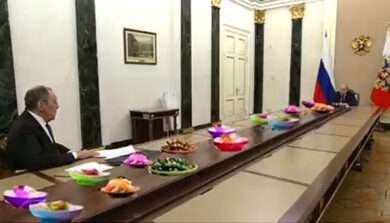 Putin, Lavrov e il sushi a rullo: la crisi in Ucraina vista con ironia. VIDEO