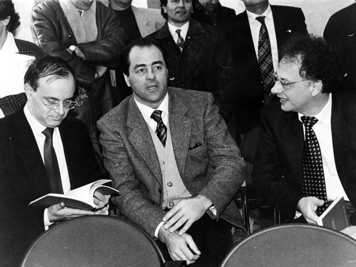 Di Pietro: “Non è cambiato nulla, prima di morire metto ‘Mani Pulite’ in rete” Di Pietro: “Non è cambiato nulla, prima di morire metto ‘Mani Pulite’ in rete”