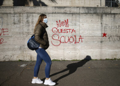 Molestie al liceo di Castrolibero, i genitori vogliono commissariare la scuola