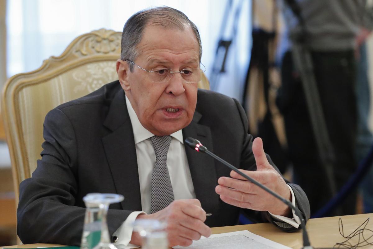 Di Maio a Mosca incontra Lavrov: “Risolvere con diplomazia, evitare sanzioni” Di Maio a Mosca incontra Lavrov: “Risolvere con diplomazia, evitare sanzioni”