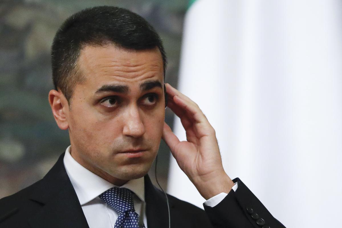 Di Maio a Mosca incontra Lavrov: “Risolvere con diplomazia, evitare sanzioni” Di Maio a Mosca incontra Lavrov: “Risolvere con diplomazia, evitare sanzioni”