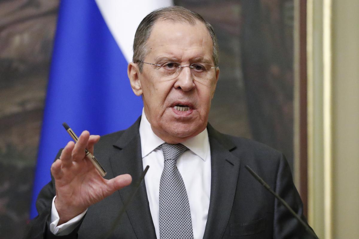 Di Maio a Mosca incontra Lavrov: “Risolvere con diplomazia, evitare sanzioni” Di Maio a Mosca incontra Lavrov: “Risolvere con diplomazia, evitare sanzioni”