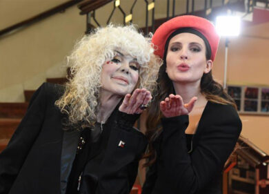 Ditonellapiaga: abbraccio col pubblico e tour estivo: “Questione di Chimica”