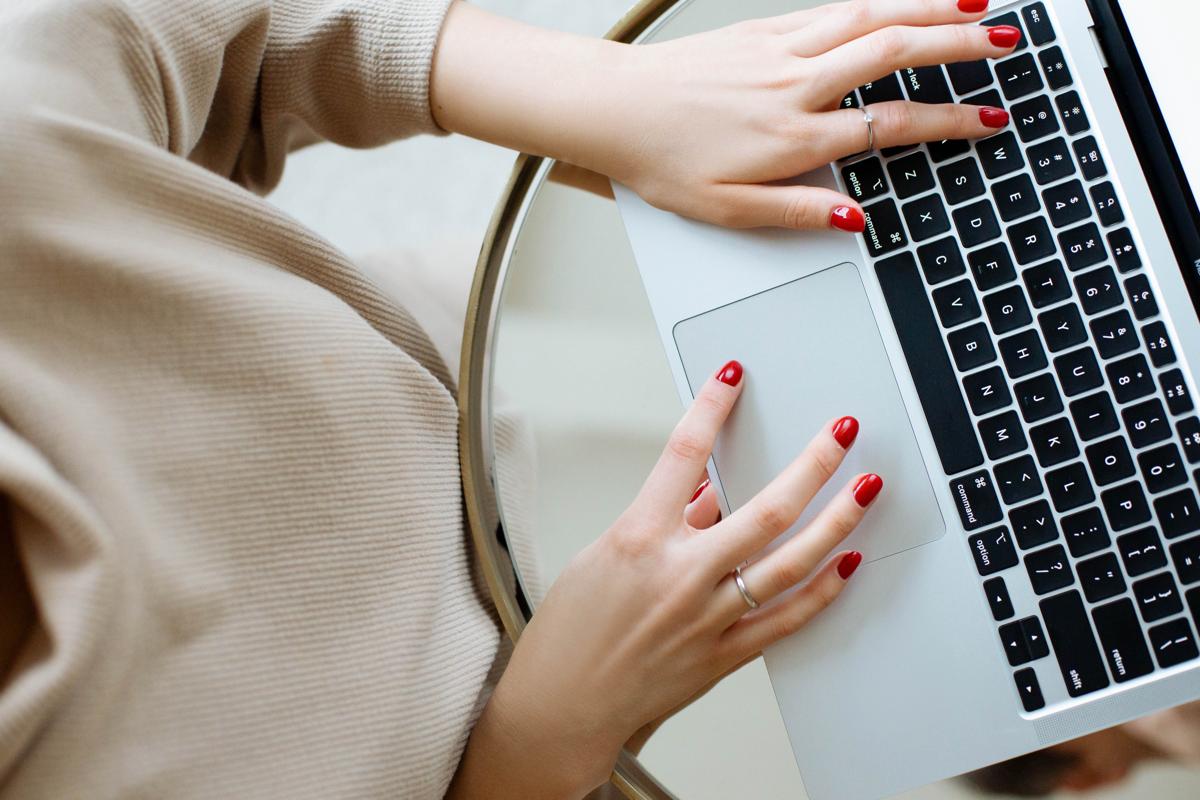 Galleria foto 'Assicurazione: gestire commenti sui social è stata un’esperienza “drammatica”' - foto 1
