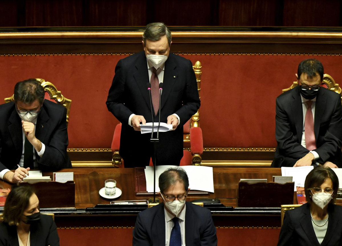 Draghi scherza: “Bellissimo governo, bravi ministri”. VIDEO Draghi scherza: “Bellissimo governo, bravi ministri”. VIDEO