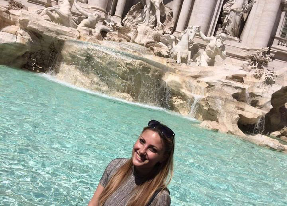 Infermiera morta Brindisi, “Sara una notte sola con 28 pazienti. Nel panico” Infermiera morta Brindisi, “Sara una notte sola con 28 pazienti. Nel panico”