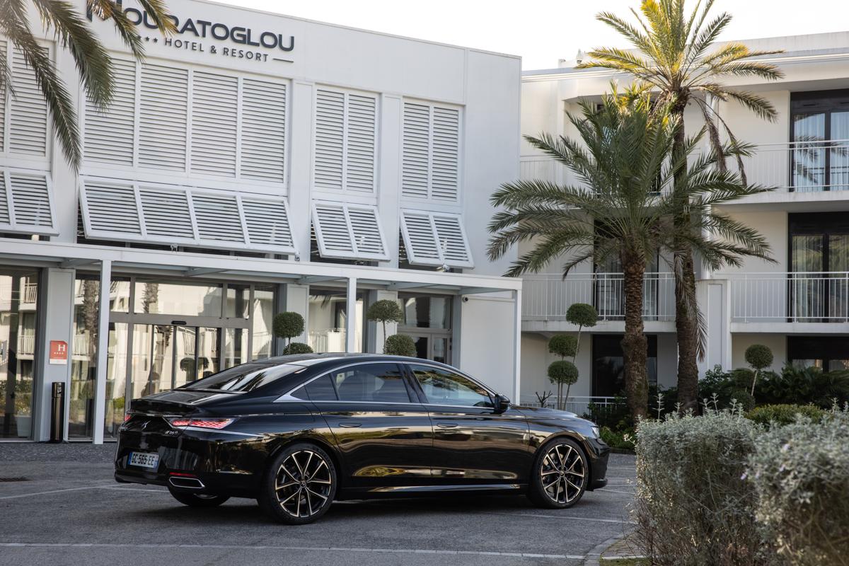 DS, arrivano le nuove E-Tense 250 e 4×4 360