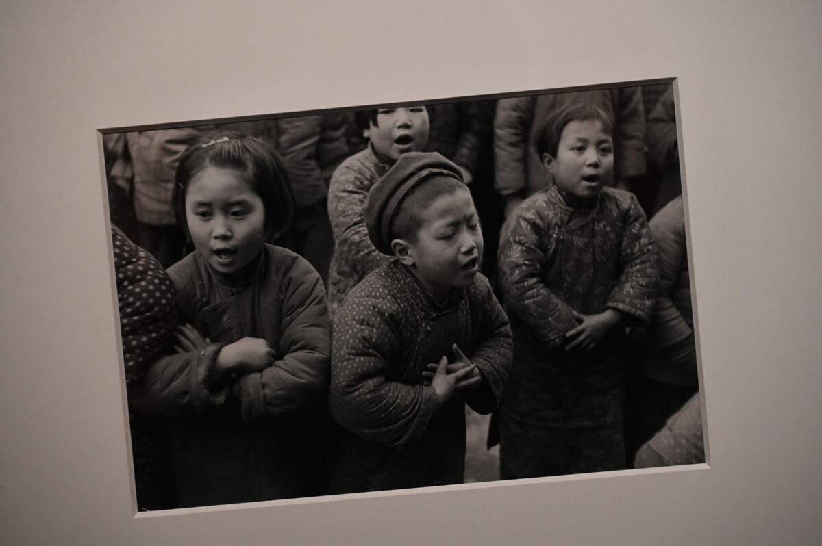 Henri Cartier-Bresson, Cina 1948-49 | 1958 al Mudec Photo di Milano