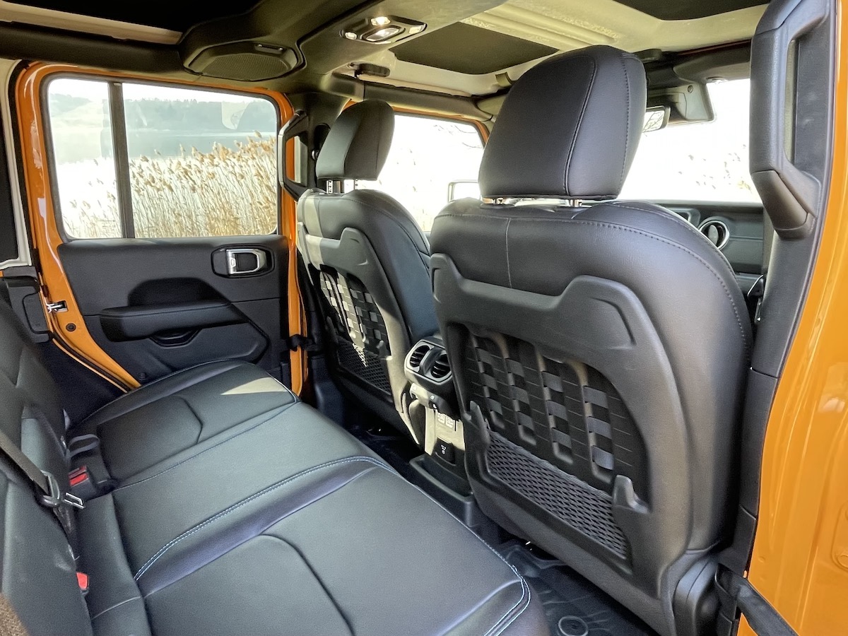 Nuova Jeep Wrangler 4xe, l’ideale per chi ama il fuoristrada