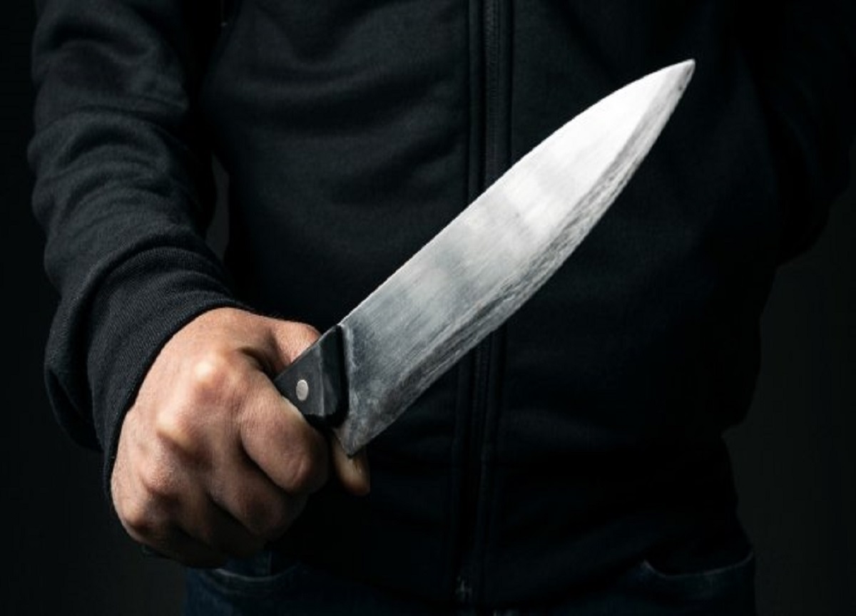 Brescia, fratelli minorenni accoltellano la sorella e fuggono Brescia, fratelli minorenni accoltellano la sorella e fuggono