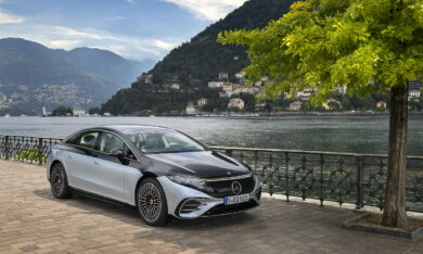 EQS e’ la prima berlina Mercedes completamente elettrica