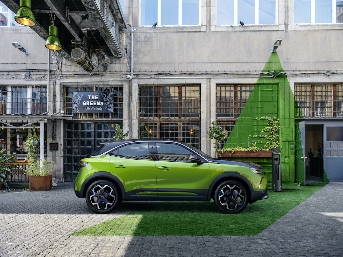 Opel Mokka mette le tecnologie più avanzate al servizio della sicurezza Opel Mokka mette le tecnologie più avanzate al servizio della sicurezza
