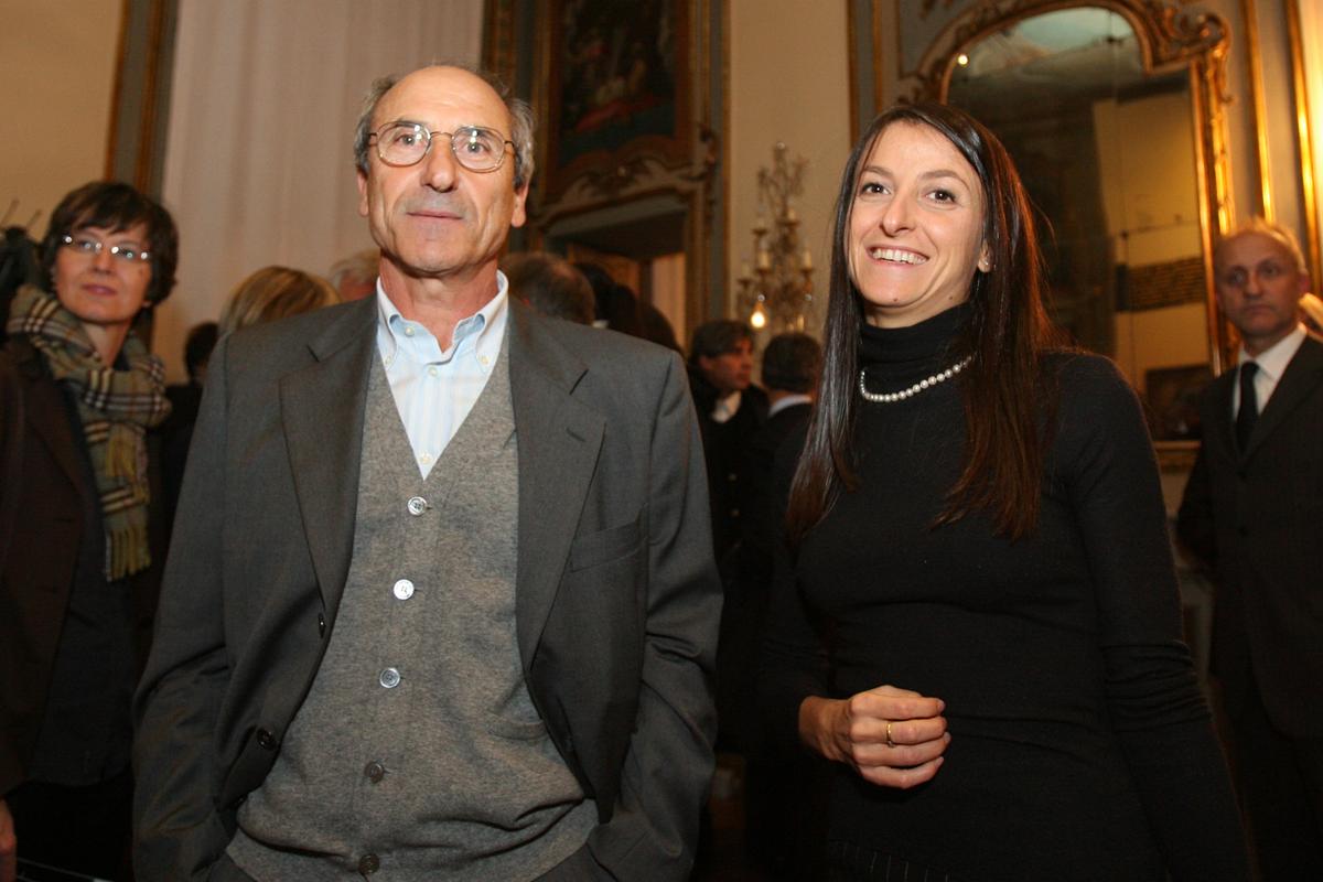 Galleria foto 'Furino ricoverato in ospedale: l’ex capitano della Juve è in gravi condizioni' - foto 1