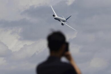 Ucraina, allarme per il titanio russo: Boeing-Airbus a caccia di rifornimenti