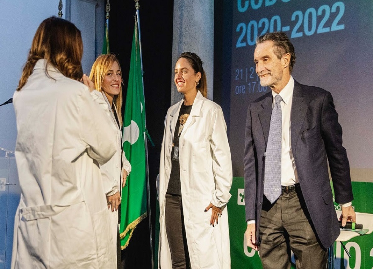 Codogno, il governatore lombardo Fontana ringrazia il cast di “Doc”. FOTO Codogno, il governatore lombardo Fontana ringrazia il cast di “Doc”. FOTO
