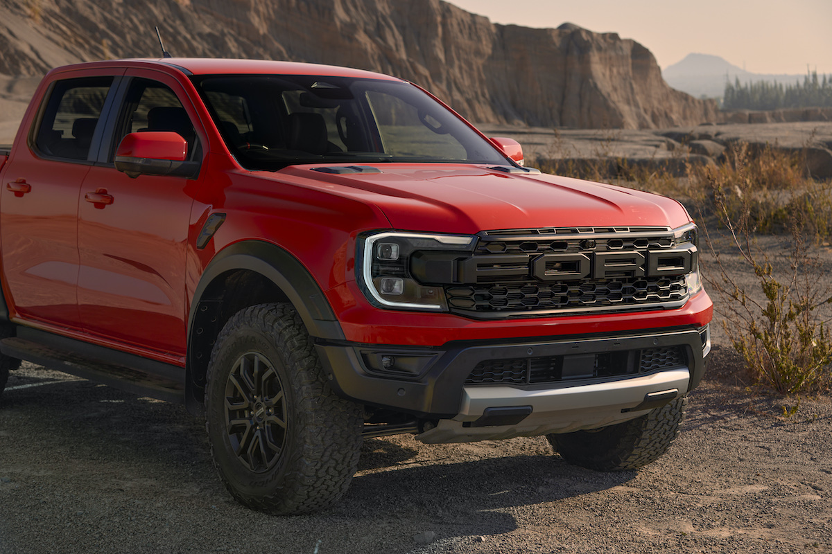 Ford con il nuovo Ranger Raptor riscrive le regole del fuoristrada Ford con il nuovo Ranger Raptor riscrive le regole del fuoristrada